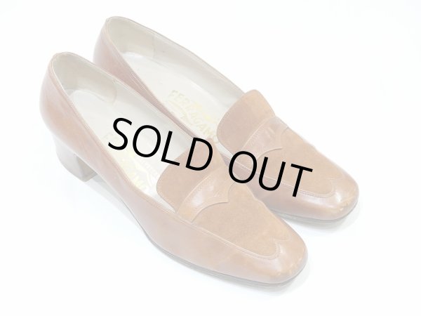 画像4: ITALY製 ビンテージ サルバトーレ フェラガモ ローヒール スウェード パンプス (4)