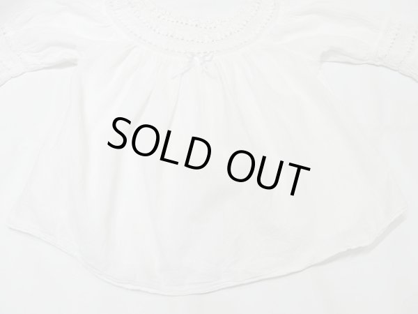 画像9: ビンテージ コットン カギ編み レース刺繍 エンブロイダリー フレア スリーブ チュニック ブラウス (9)