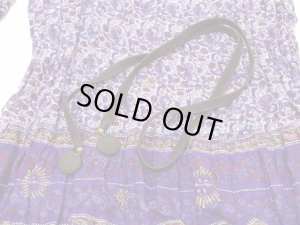 画像12: パキスタン製 70s ビンテージ Chambeli りぼんベルト付き インド綿 ゴールドスタンプ ワンピース ドレス (12)