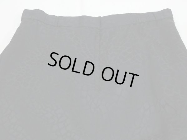 画像10: 80s ビンテージ クロコダイル風 オールオーバー 柄 プリント ブラック シルク タイト  スカート (10)