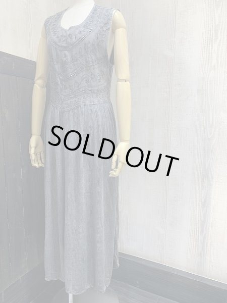 画像3: Cute Option 刺繍 エンブロイダリー 絞り染め インドレーヨン ノースリーブ ワンピース ドレス (3)