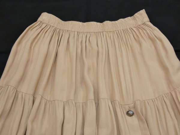 画像7: 90s CRAZY COWGIRL  コンチョボタン  ウエスト ゴム レーヨン ティアード ロング マキシ スカート (7)