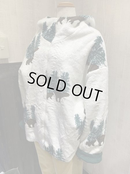 画像2: 90s COUNTRY WOODS アニマルプリント ベア プリント 風景 バイカラー ボア フリース ジャケット フード ブルゾン (2)