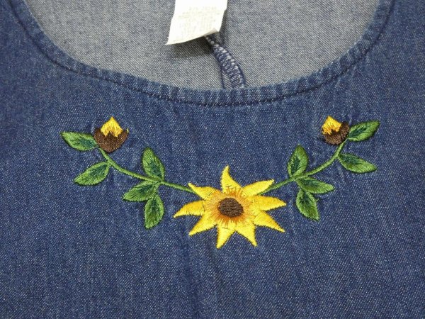 画像9:  USA製 80s 90s サンフラワー ひまわり エンブロイダリー デニム ノースリーブ ロング ワンピース (9)