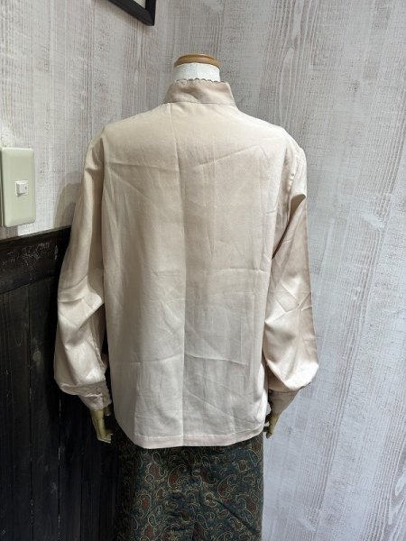 画像2: 60s 70s ビンテージ シルク？ チャイナ ボタン ブラウス  (2)