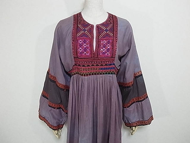 70's ビンテージ アフガン 刺繍 ワンピース ドレス - Chago Chago Boutique