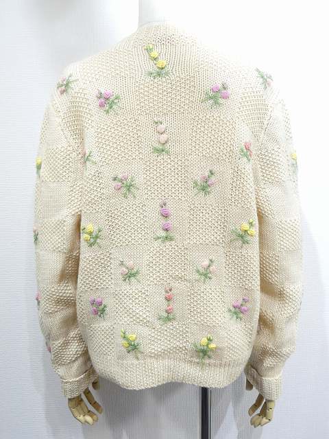 イギリス製 60s Hand Knitted ビンテージ お花 刺繍 くるみボタン ニット カーディガン